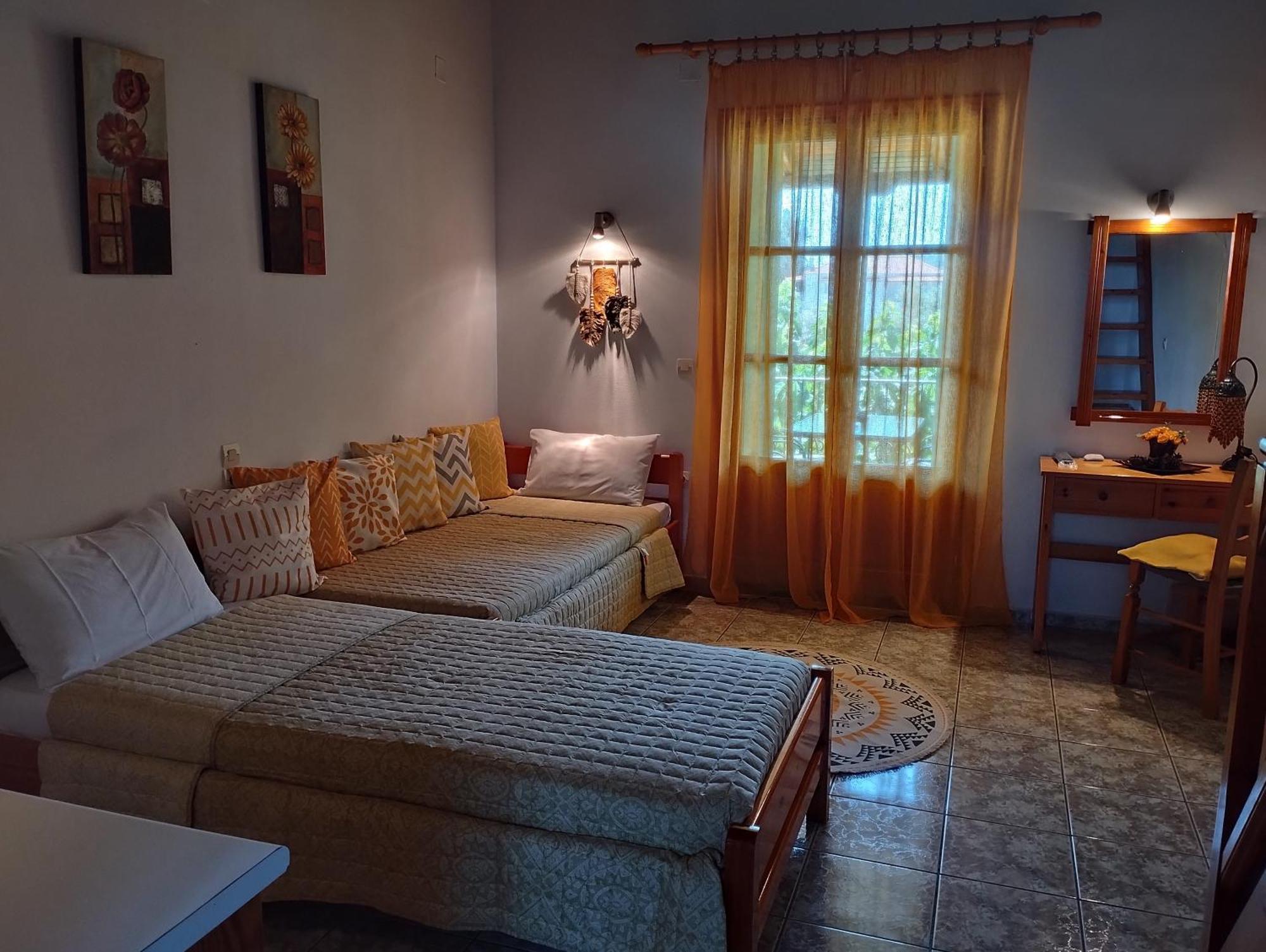 Smaragdi Rooms And Studios Σκόπελος Δωμάτιο φωτογραφία