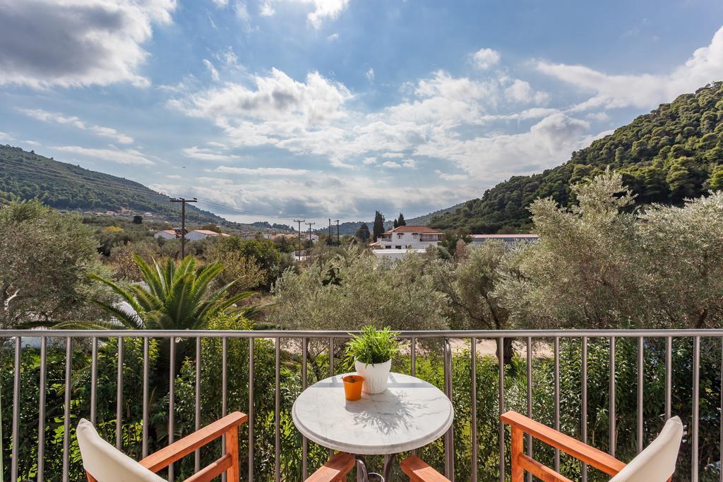 Smaragdi Rooms And Studios Σκόπελος Εξωτερικό φωτογραφία