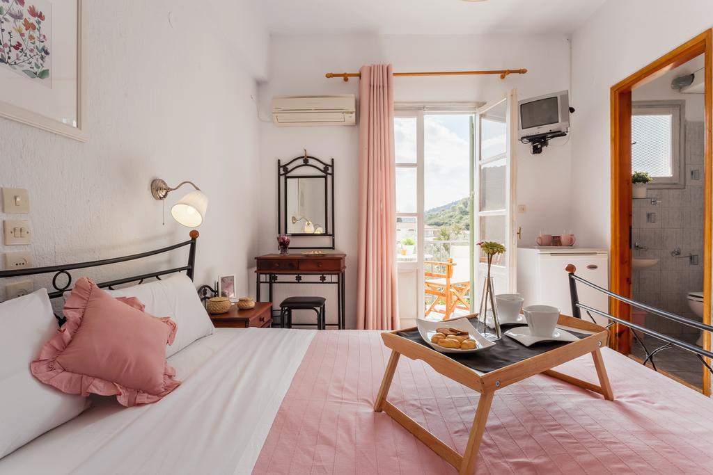Smaragdi Rooms And Studios Σκόπελος Εξωτερικό φωτογραφία