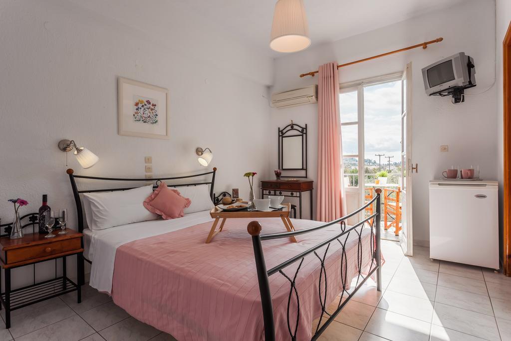 Smaragdi Rooms And Studios Σκόπελος Εξωτερικό φωτογραφία
