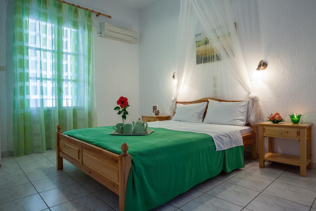 Smaragdi Rooms And Studios Σκόπελος Εξωτερικό φωτογραφία