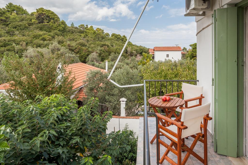 Smaragdi Rooms And Studios Σκόπελος Εξωτερικό φωτογραφία