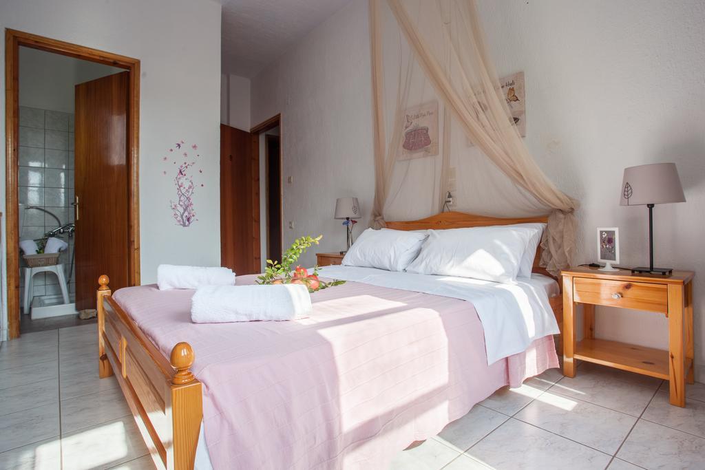 Smaragdi Rooms And Studios Σκόπελος Εξωτερικό φωτογραφία